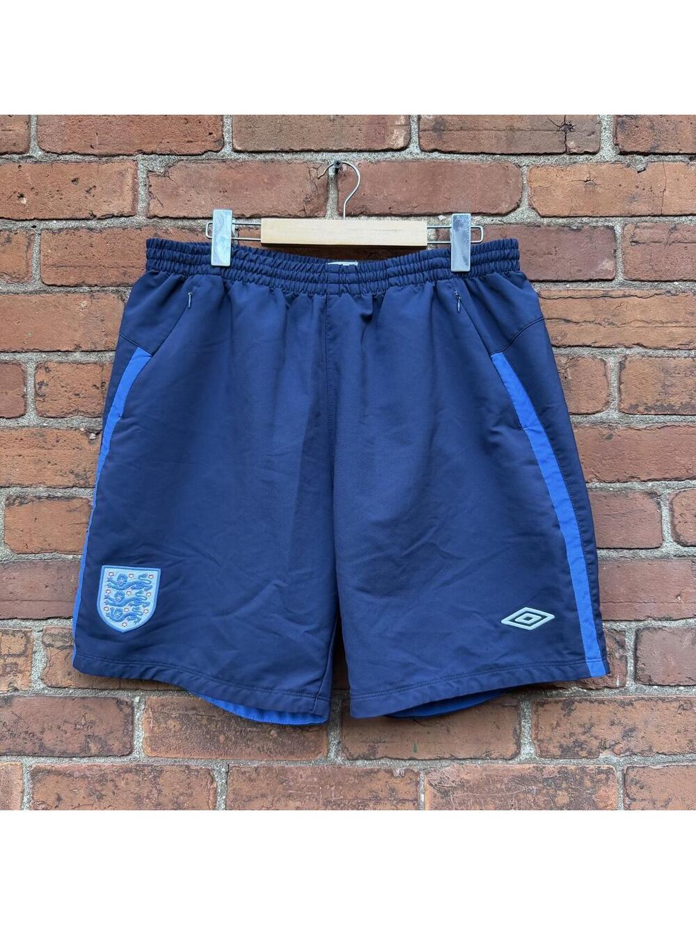 Vintage Umbro England soccer shorts 00s XL